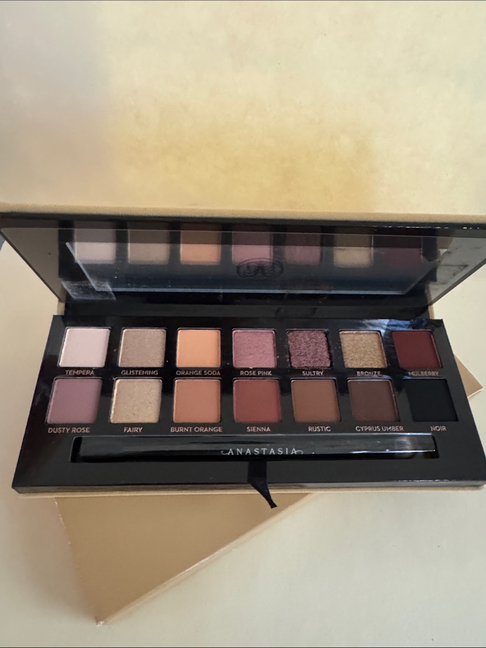 Anastasia Beverly Hills Soft Glam Eyeshadow Palette NIB